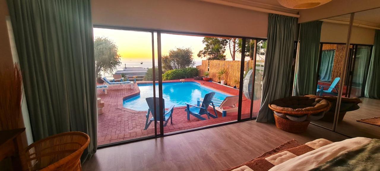 African Vibes Camps Bay ケープタウン エクステリア 写真